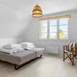 3 Bedroom Awesome In * Otterup