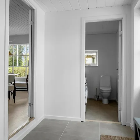 3 Bedroom Awesome In Holiday home